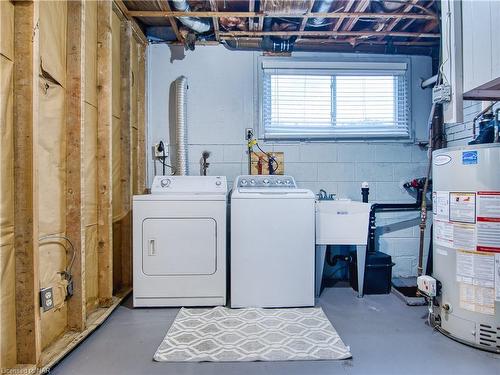 1729 Third St Louth Street, St. Catharines, ON - Indoor Photo Showing Laundry Room