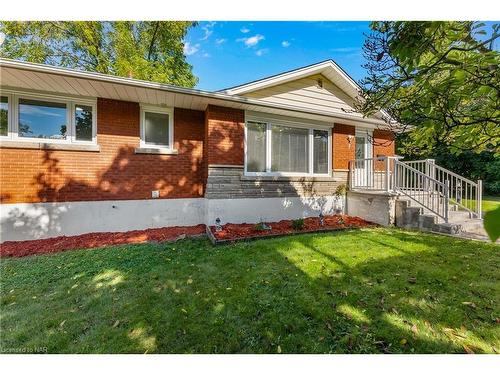 7 East Hampton Road, St. Catharines, ON - Outdoor