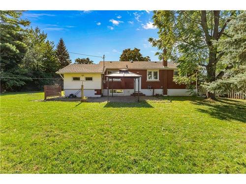 7 East Hampton Road, St. Catharines, ON - Outdoor