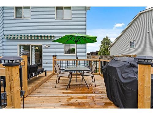 5938 Crimson Drive, Niagara Falls, ON - Outdoor With Deck Patio Veranda With Exterior