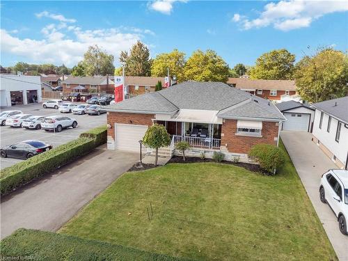 7151 Dorchester Road, Niagara Falls, ON - Outdoor