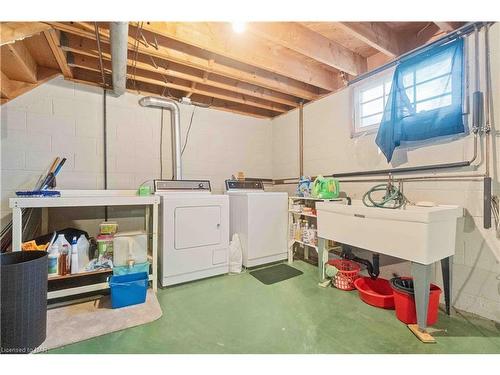 7151 Dorchester Road, Niagara Falls, ON - Indoor Photo Showing Laundry Room