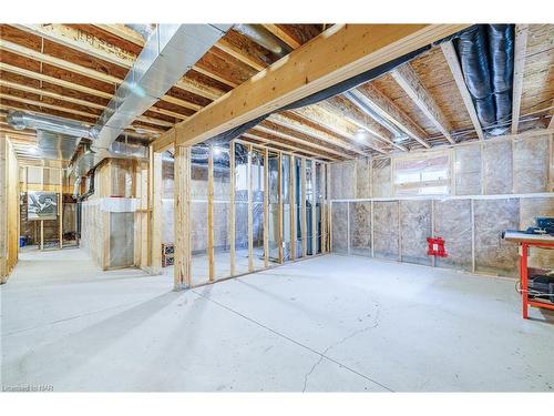 340 Oxford Avenue, Crystal Beach, ON - Indoor Photo Showing Basement