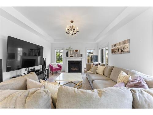 133 Lametti Drive N, Fonthill, ON - Indoor Photo Showing Living Room With Fireplace