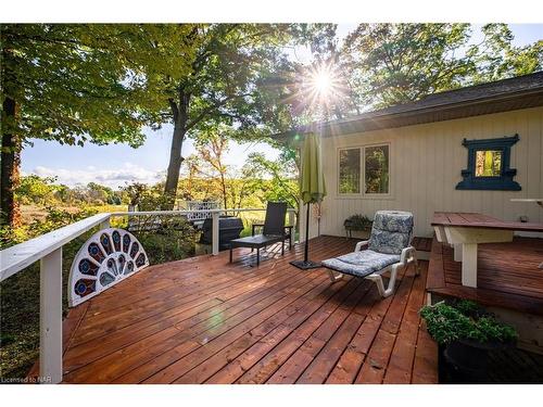 4905 North Forest Road, Ridgeway, ON - Outdoor With Deck Patio Veranda With Exterior