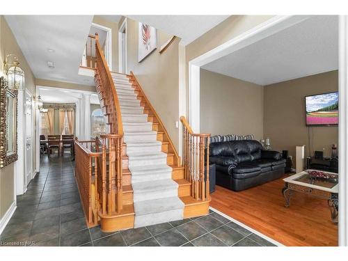 162 Cole Crescent, Niagara-On-The-Lake, ON - Indoor Photo Showing Other Room