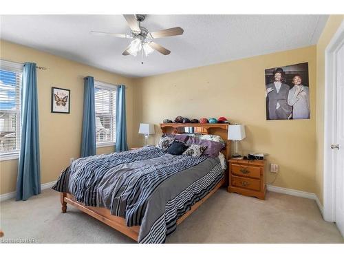 162 Cole Crescent, Niagara-On-The-Lake, ON - Indoor Photo Showing Bedroom