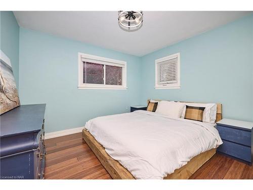 12 Corbett Avenue, St. Catharines, ON - Indoor Photo Showing Bedroom