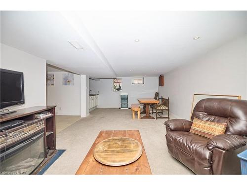 12 Corbett Avenue, St. Catharines, ON - Indoor