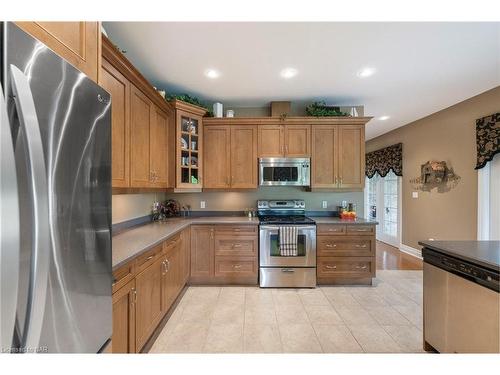 5045 Michener Road, Ridgeway, ON - Indoor Photo Showing Kitchen