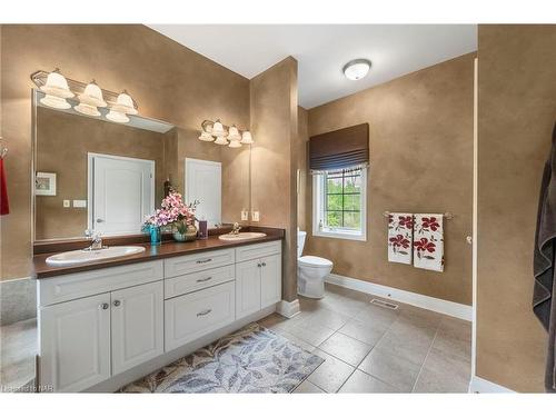 5045 Michener Road, Ridgeway, ON - Indoor Photo Showing Bathroom