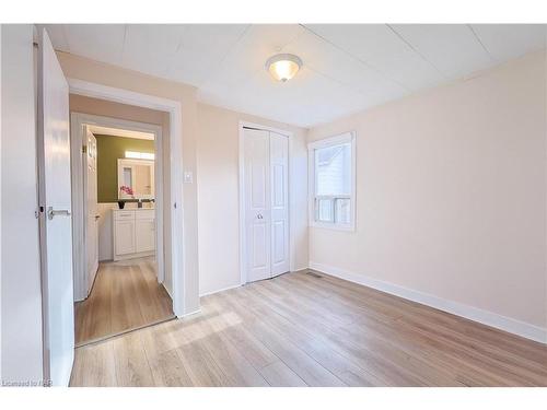 112 Rykert Street, St. Catharines, ON - Indoor Photo Showing Other Room