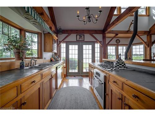 11137 Churchill Avenue, Wainfleet, ON - Indoor Photo Showing Kitchen With Double Sink