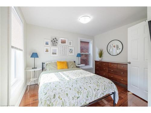 147 Lottridge Street, Hamilton, ON - Indoor Photo Showing Bedroom