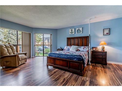 1-174 Martindale Road, St. Catharines, ON - Indoor Photo Showing Bedroom