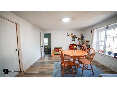 248 Niagara Street, St. Catharines, ON - Indoor Photo Showing Dining Room