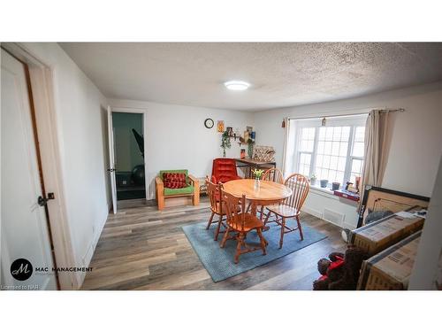 248 Niagara Street, St. Catharines, ON - Indoor Photo Showing Dining Room