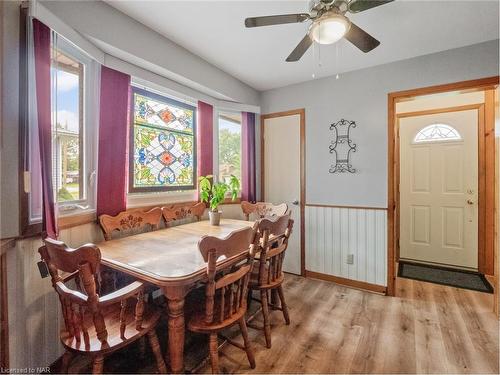 962 Parkdale Avenue, Fort Erie, ON - Indoor Photo Showing Dining Room