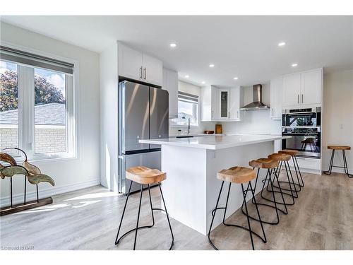 118 Colbeck Drive, Welland, ON - Indoor Photo Showing Kitchen