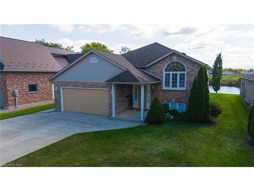 118 Colbeck Drive, Welland, ON - Outdoor