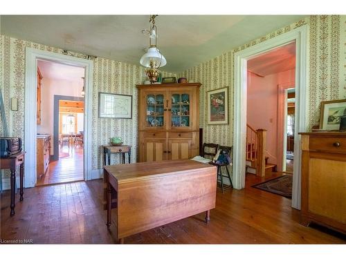 3079 Niagara Parkway, Fort Erie, ON - Indoor Photo Showing Bedroom