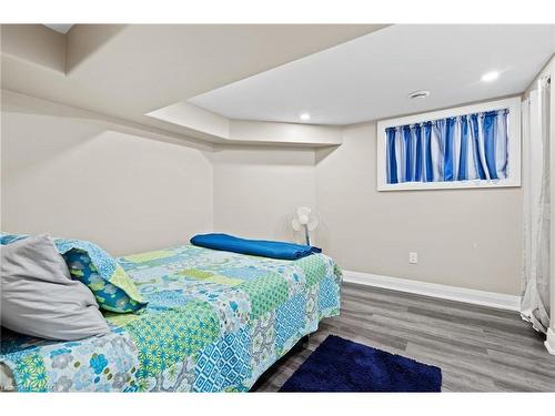 3844 Chippawa Parkway, Niagara Falls, ON - Indoor Photo Showing Bedroom