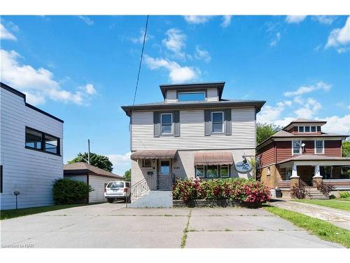 6143 Main Street, Niagara Falls, ON - Outdoor With Facade