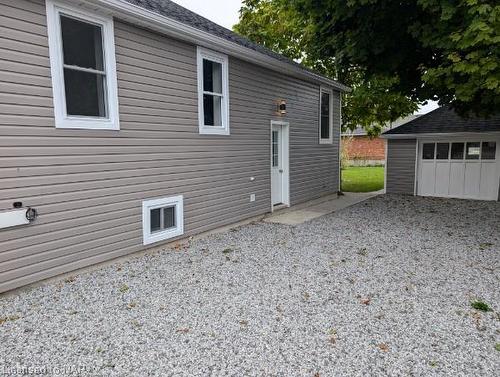 Lower-68 1/2 Pine Street S, Thorold, ON - Outdoor With Exterior