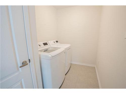 8767 Sourgum Avenue, Niagara Falls, ON - Indoor Photo Showing Laundry Room