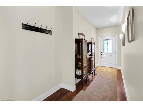 Th 9-678 Line 2 Road, Virgil, ON - Indoor Photo Showing Other Room