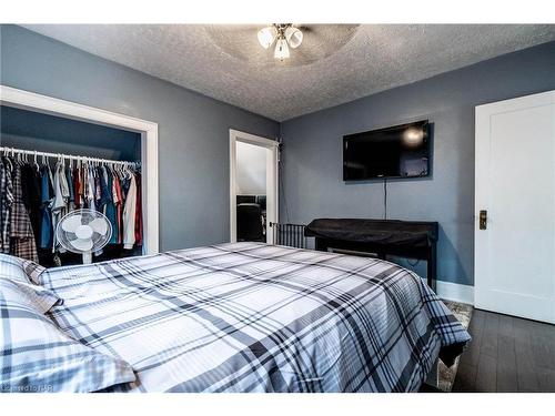 93 Griffith Street, Welland, ON - Indoor Photo Showing Bedroom