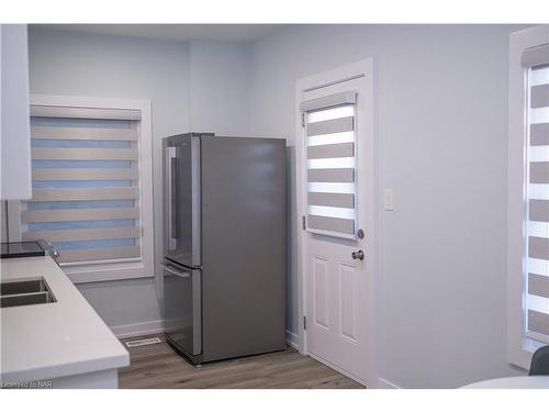 Main Level- Left-26 Duke Street, St. Catharines, ON - Indoor Photo Showing Kitchen With Double Sink