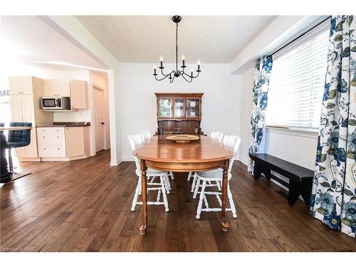 199 Lakewood Avenue, Crystal Beach, ON - Indoor Photo Showing Dining Room