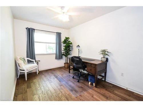 199 Lakewood Avenue, Crystal Beach, ON - Indoor Photo Showing Other Room