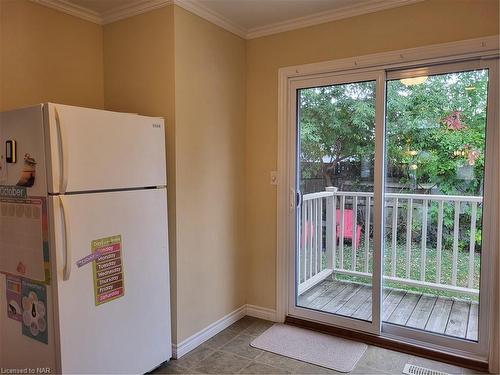 3829 Brunswick Avenue, Crystal Beach, ON - Indoor Photo Showing Other Room