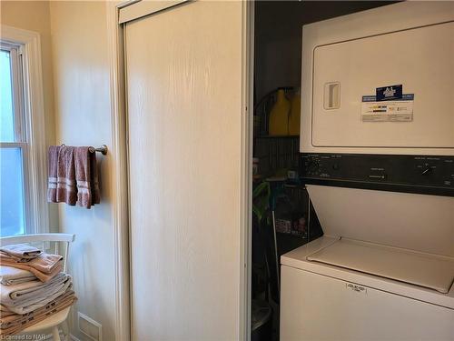 3829 Brunswick Avenue, Crystal Beach, ON - Indoor Photo Showing Laundry Room