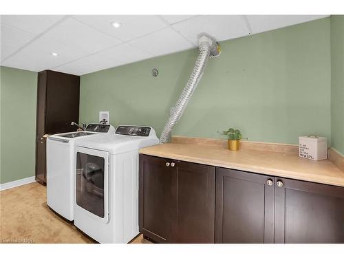 20 Manley Crescent, Thorold, ON - Indoor Photo Showing Laundry Room