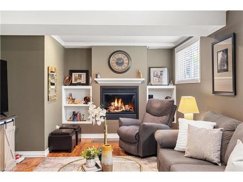 14 Cascade Court, St. Catharines, ON - Indoor Photo Showing Living Room With Fireplace