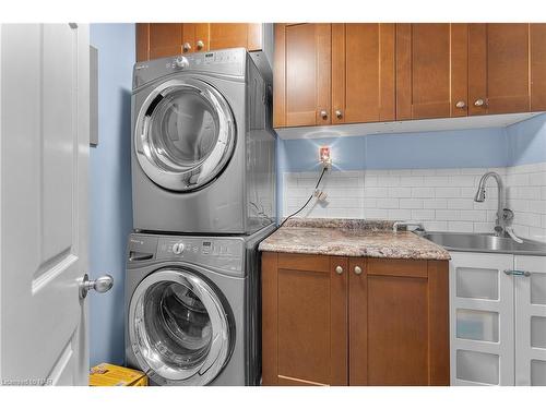 103-5753 Morrison Street, Niagara Falls, ON - Indoor Photo Showing Laundry Room