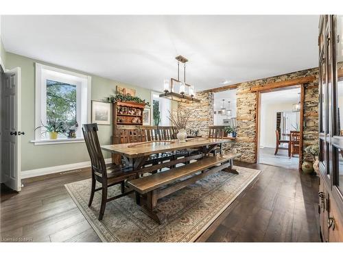 1562 Ridge Rd, Ridgeway, ON - Indoor Photo Showing Dining Room