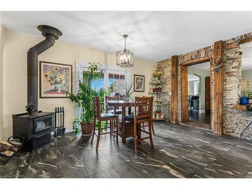 1562 Ridge Rd, Ridgeway, ON - Indoor Photo Showing Dining Room