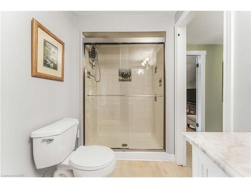 1562 Ridge Rd, Ridgeway, ON - Indoor Photo Showing Bathroom