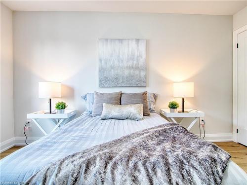 3-13 Valley Road, St. Catharines, ON - Indoor Photo Showing Bedroom