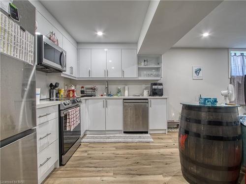 3-13 Valley Road, St. Catharines, ON - Indoor Photo Showing Kitchen With Stainless Steel Kitchen