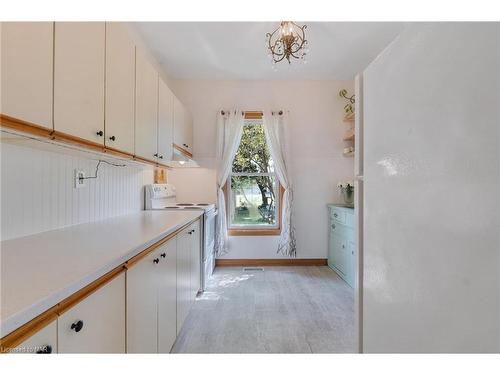 312 Clarence Street, Port Colborne, ON - Indoor Photo Showing Kitchen