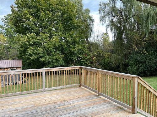 4456 Lyons Creek Road, Niagara Falls, ON - Outdoor With Deck Patio Veranda With Exterior