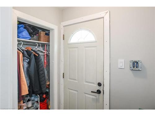 30 Rosedale Avenue, St. Catharines, ON - Indoor Photo Showing Other Room