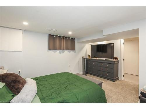 30 Rosedale Avenue, St. Catharines, ON - Indoor Photo Showing Bedroom