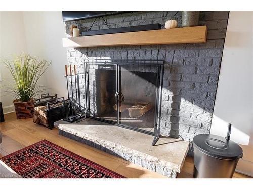 1717 Cream Street, Pelham, ON - Indoor With Fireplace