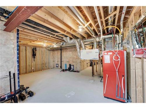 7125 Parsa Street, Niagara Falls, ON - Indoor Photo Showing Basement